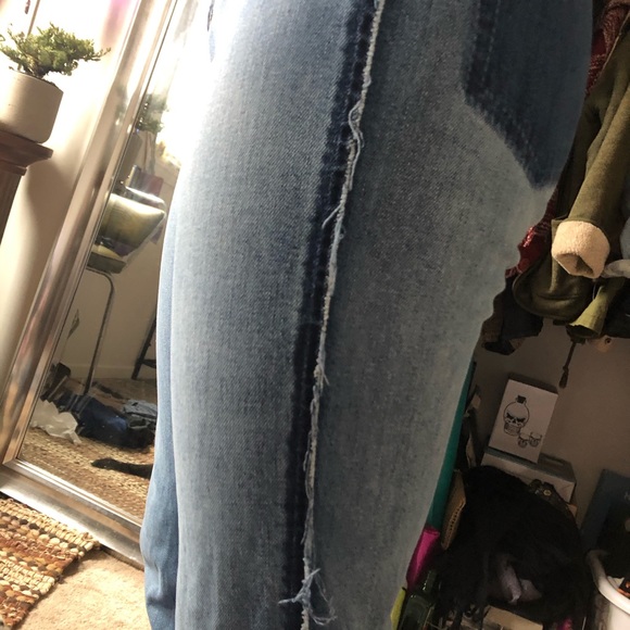 SOLD Vintage patchwork pocket distressed jeans ☺️ - Picture 2 of 7